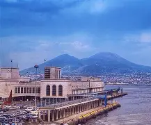 db电竞游戏官网-那不勒斯迎欧冠关键赛，赛前强势反弹，引发热议，训练强度明显提升