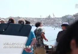 里尔训练开放日，赛后更衣室发声引欢呼，欧联在即，资深球员宣示担当