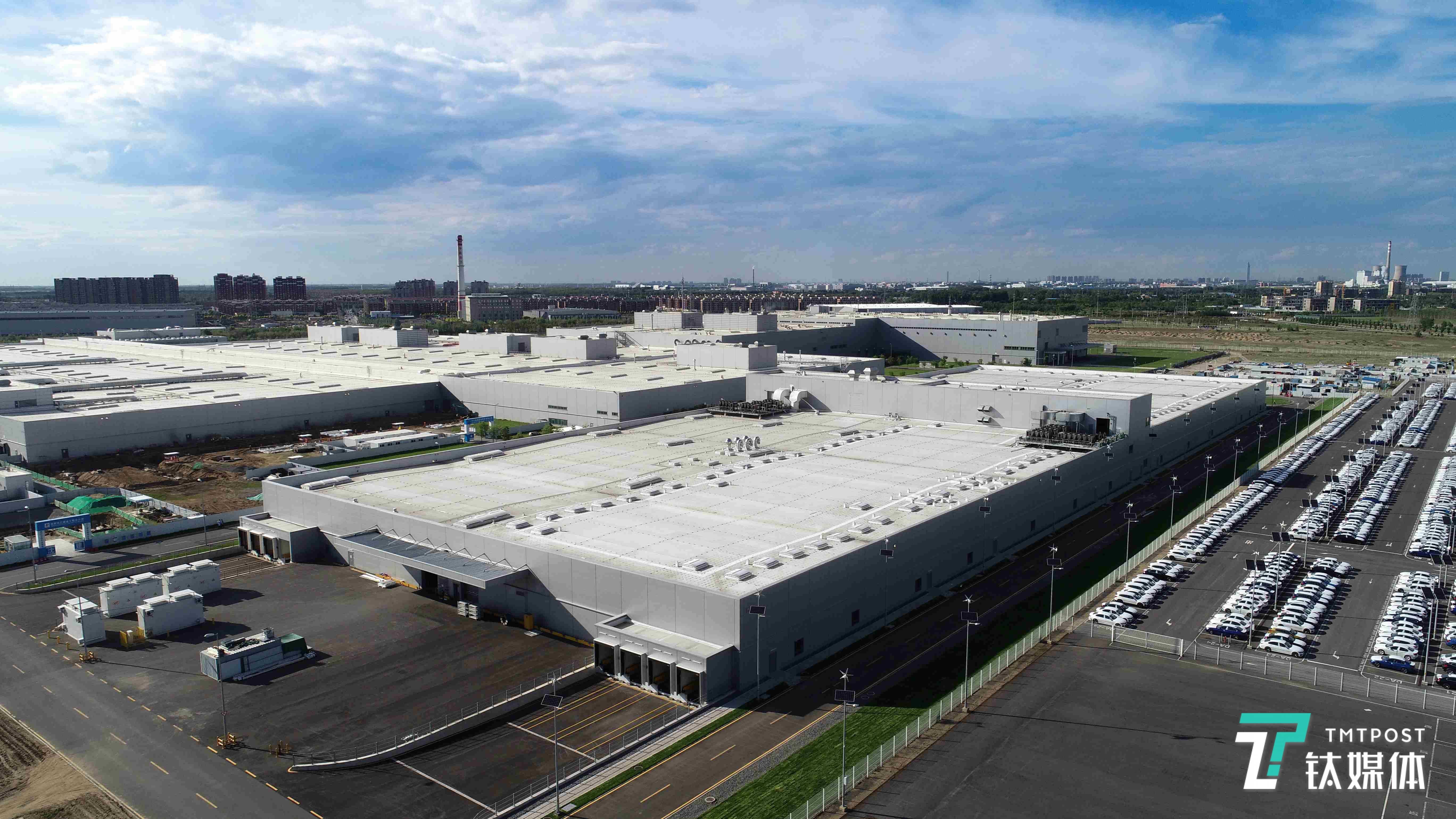 欧超杯今夜走向成谜；辽宁本钢迎来里程碑；管理层满意；纪律约束更严格