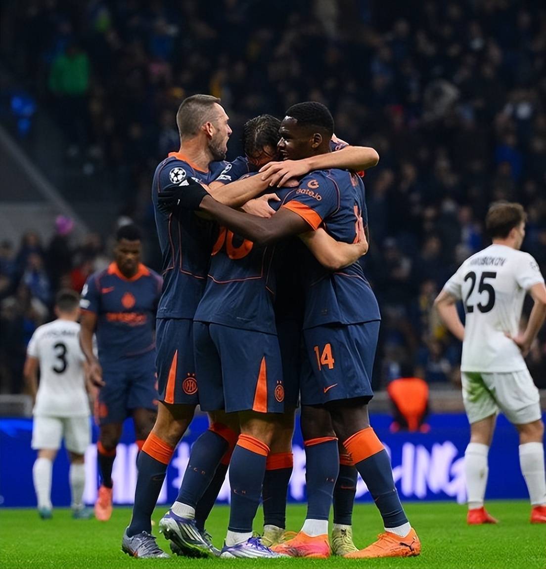 里程碑夜！菲尼克斯太阳绝杀压哨，葡超关键时刻刷纪录，态度坚定，临场指挥获称赞